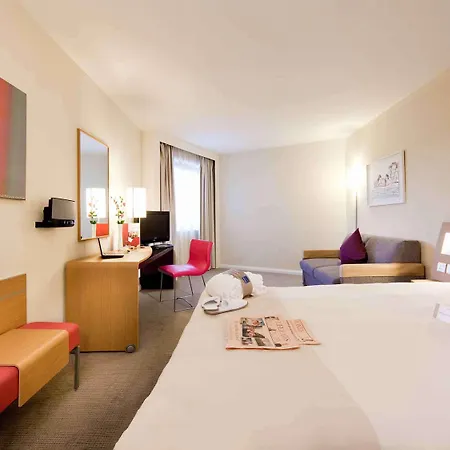 Novotel Centre Hotel