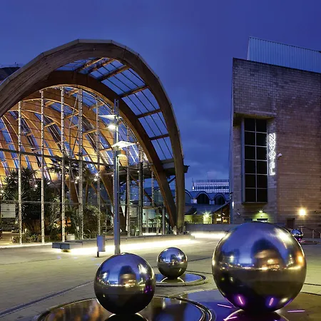Novotel Centre 4*