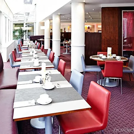 Novotel Centre Hotel 4*