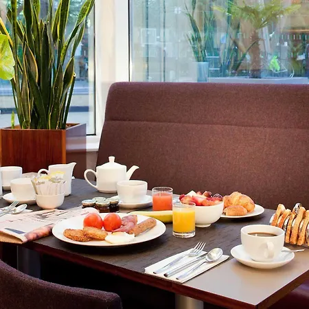 Hotel Novotel Centre 4*