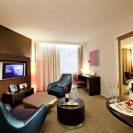 Novotel Centre Hotel